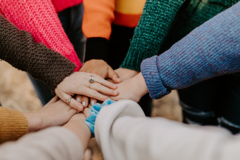Construire une communauté engagée autour de votre chaîne : les clés du succès